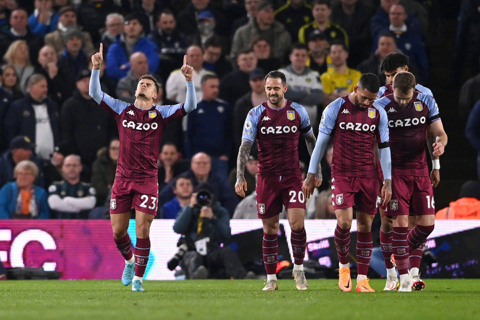 羽毛球亚锦赛：安洗莹苦战取胜 “图欧组合”惊险晋级.